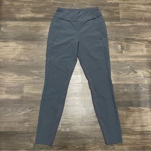 Athleta Gray Headlands Hybrid Leggings - size M